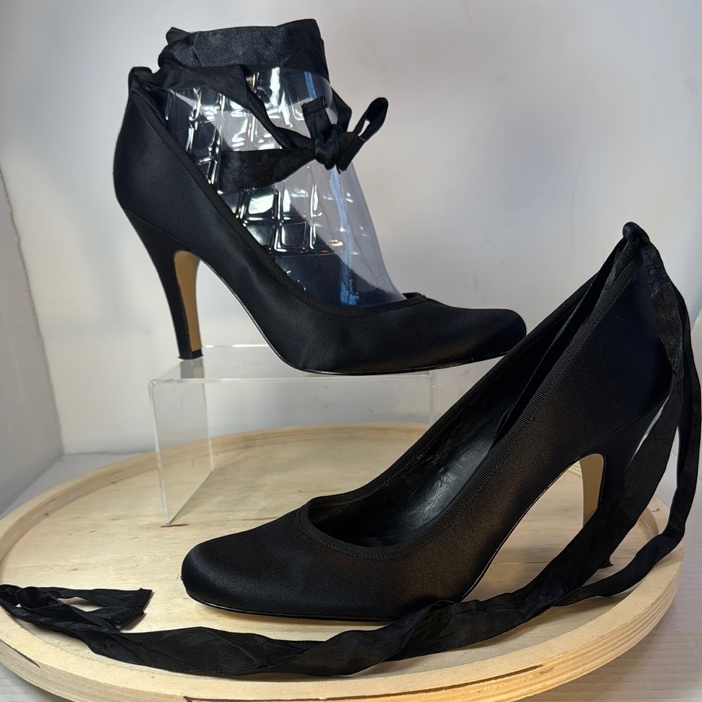 Nine West Popallel Satin Ankle Ribbon Heels Size 9M